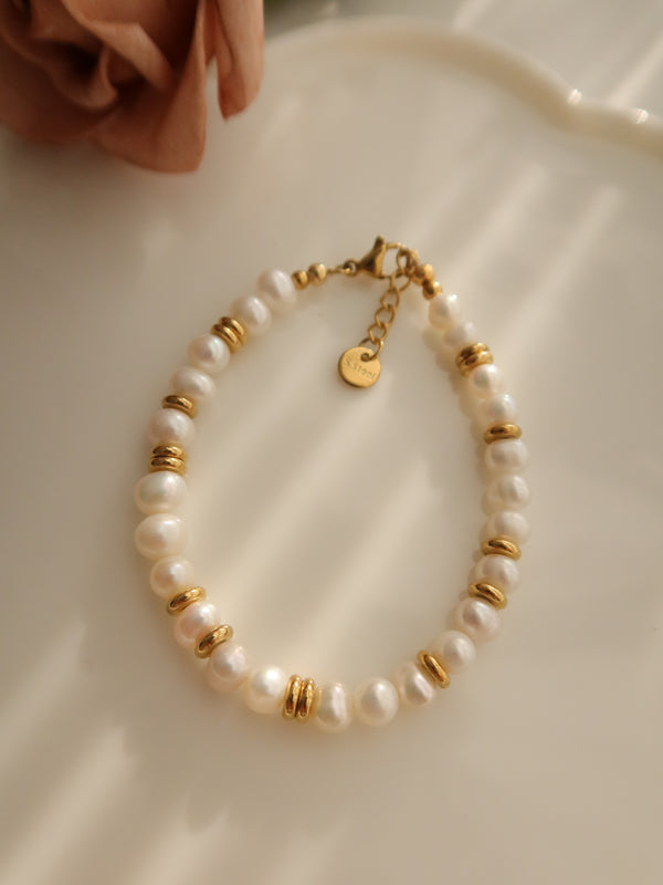 Gimme Pearl Bracelet