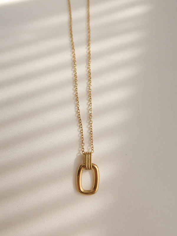 Billie Necklace