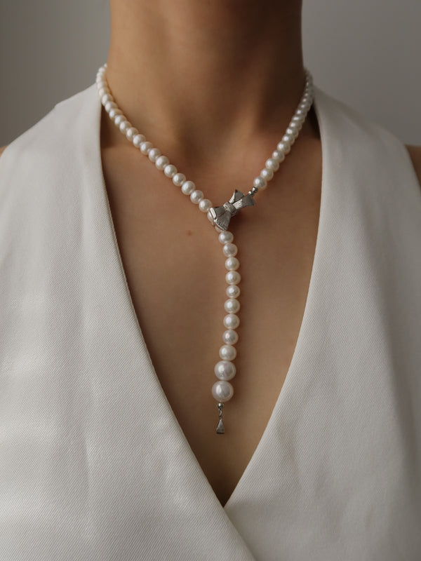 The One Pearl Necklace